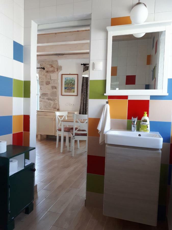 House At The Seafront Appartement Stari Grad  Buitenkant foto